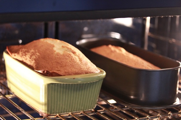 Poundcake Sundae in oven