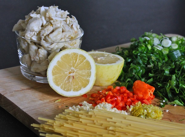 Linguine with Fresh Crab, Lemon & Parsley