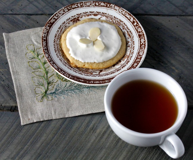 SOFT HONEY AND GINGER TEA COOKIE on Americas-Table.com